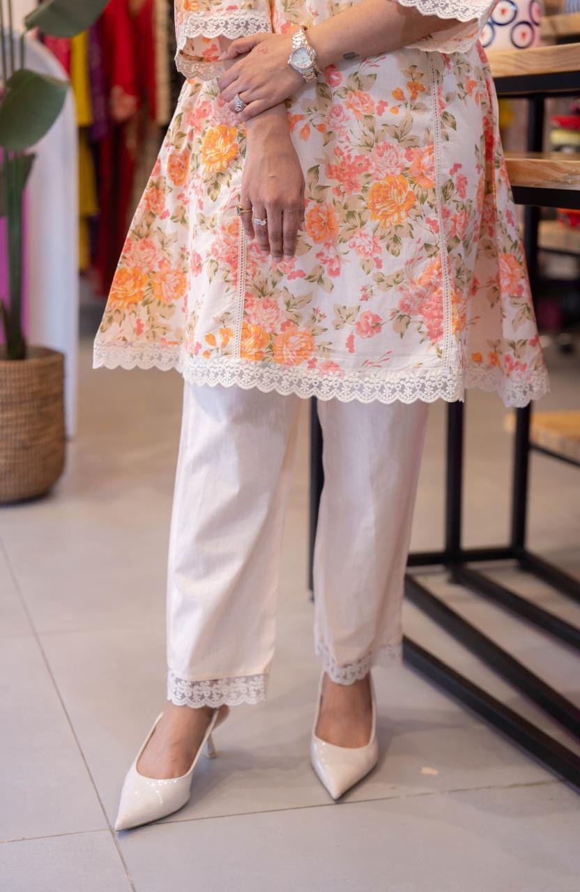 Sushra Lace Detailed Coord Set- Peachy