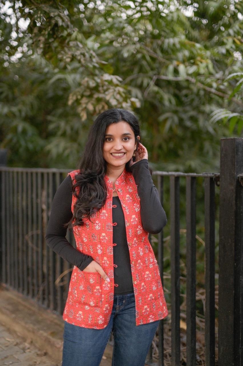 Reversible Quilted Sleeveless Jacket- Red Love