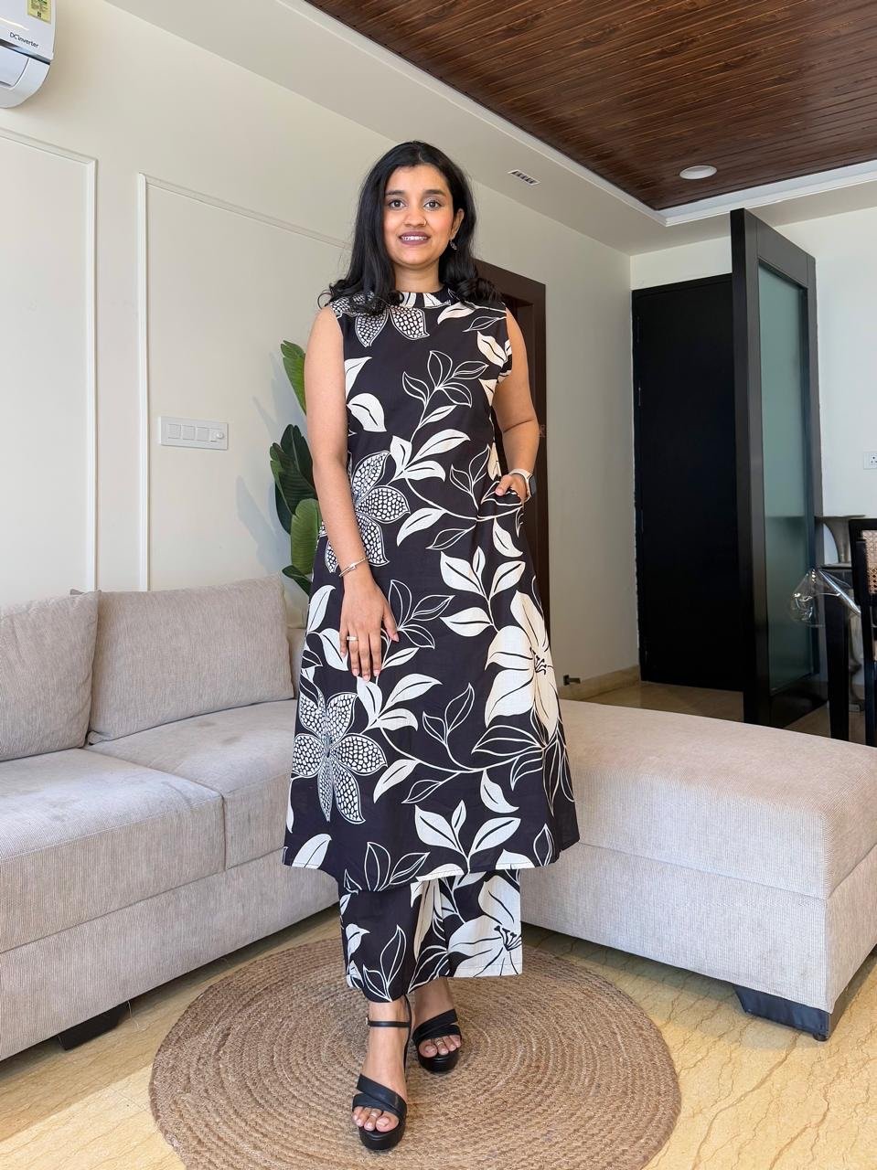 Jasmine Cotton Closed Neck Coord Set- Black Florals