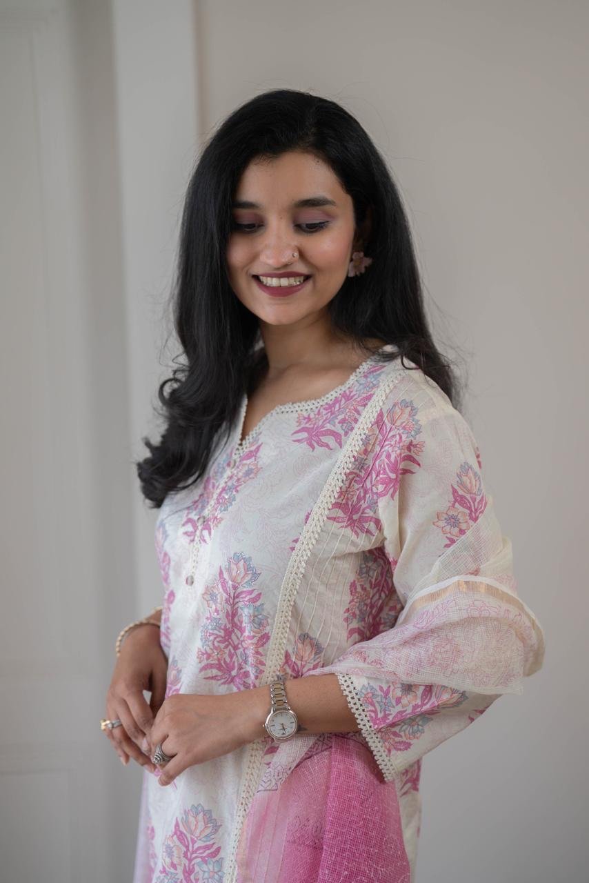 Anaisha Kota Doria Dupatta Sets- Pink