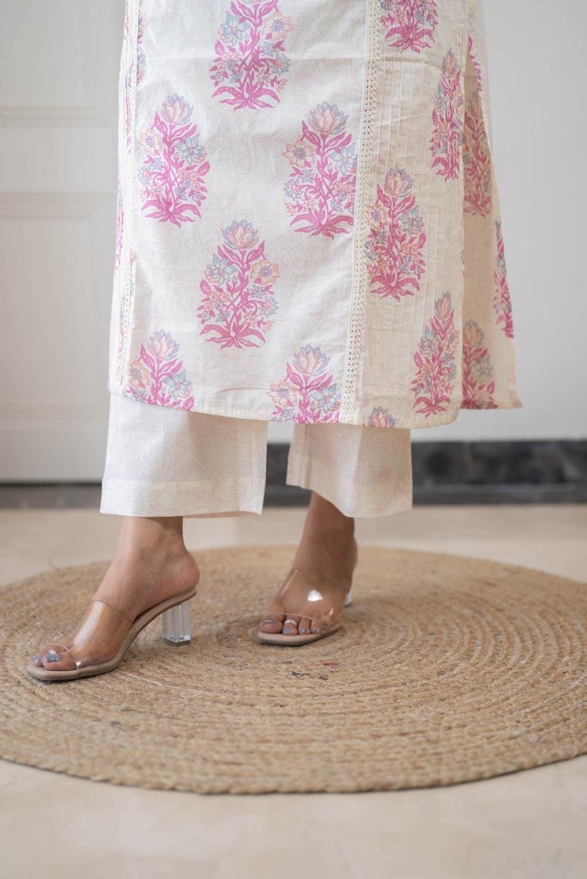 Anaisha Kota Doria Dupatta Sets- Pink