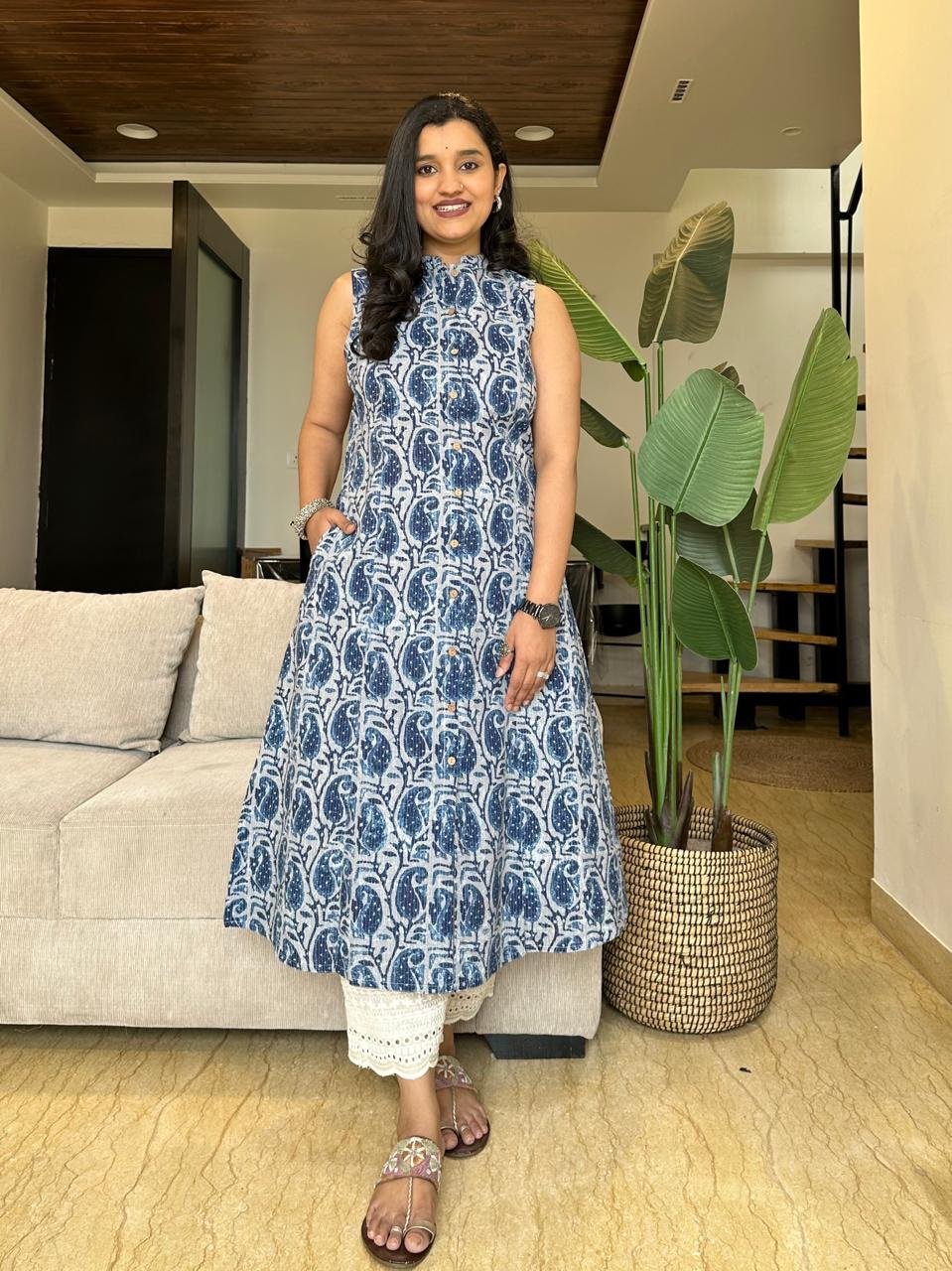 Cotton A-line Sleeveless Kurta- Indigo Paisley