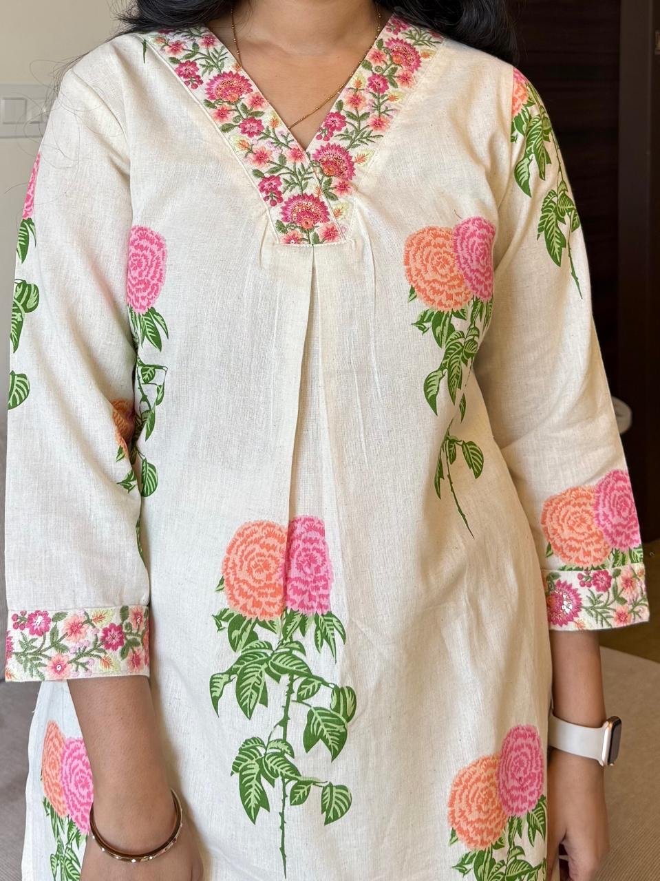 Veena Embroidered Floral Set- Pink