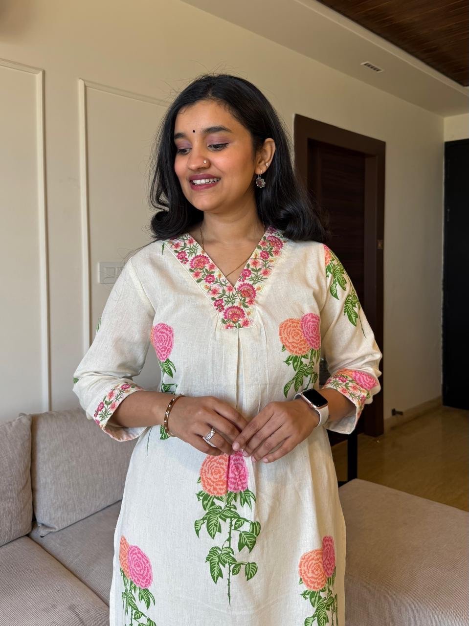 Veena Embroidered Floral Set- Pink