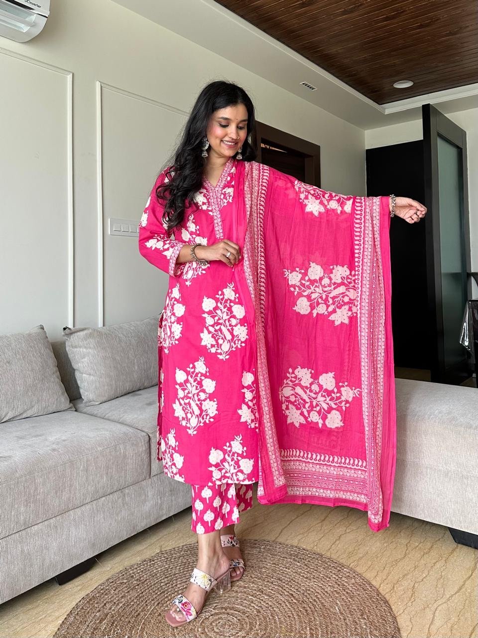 Ruhi Boota Cotton Set- Pink