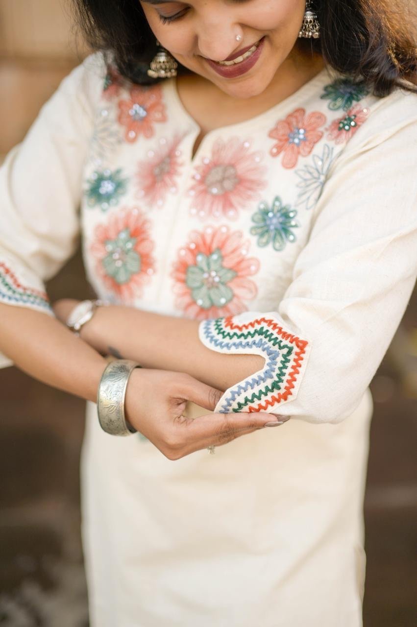 Ahaana Embroidered Pant Set