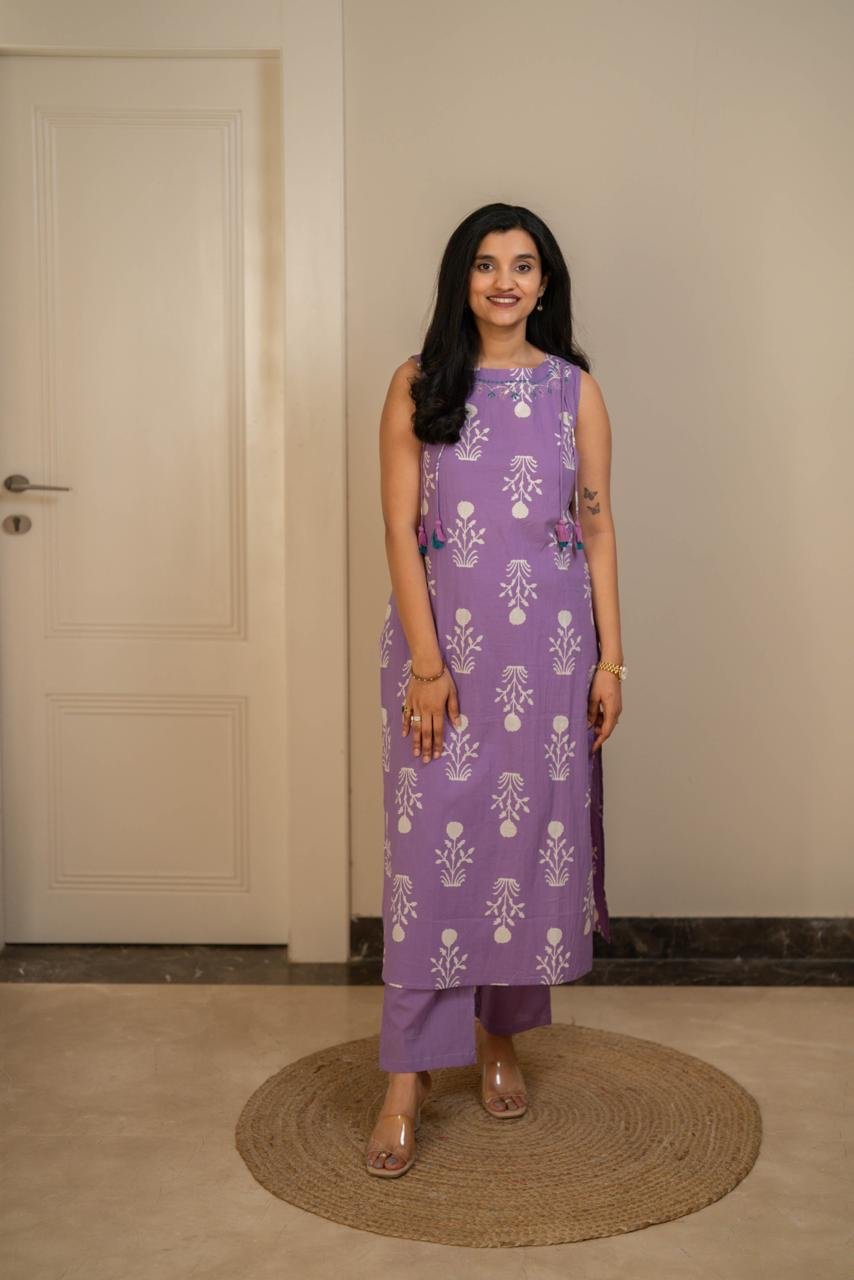 Bani Boota Sleeveless Pant Set- Purple