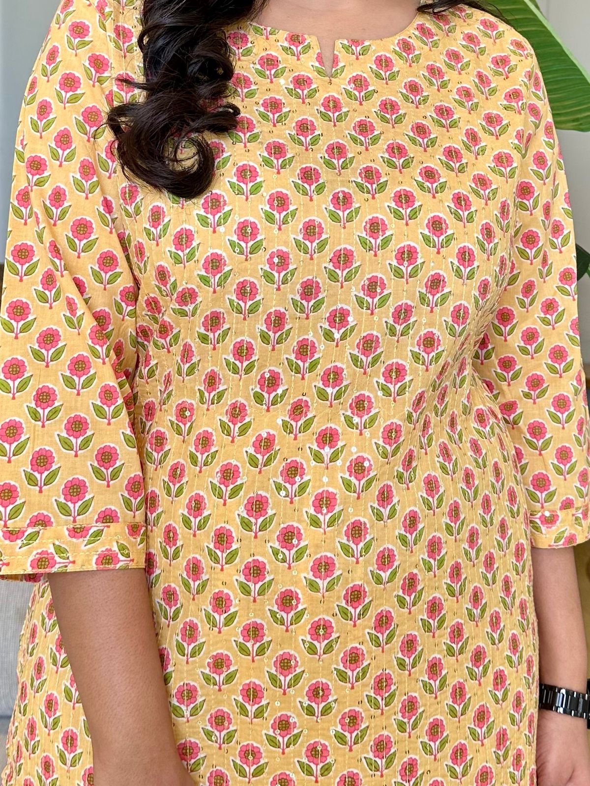 Bling Cotton Kurta- Light Yellow Booti