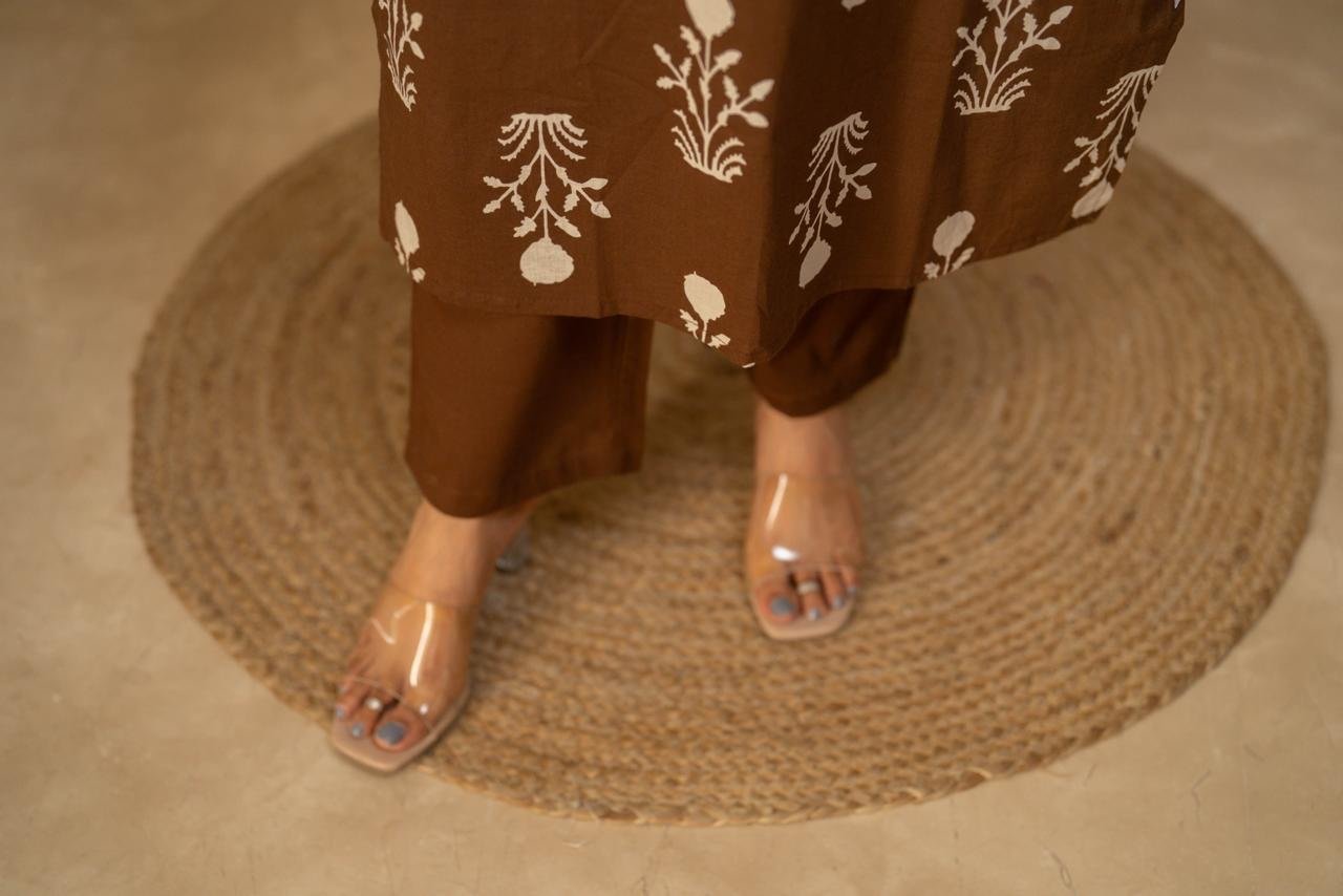 Bani Boota Sleeveless Pant Set- Brown