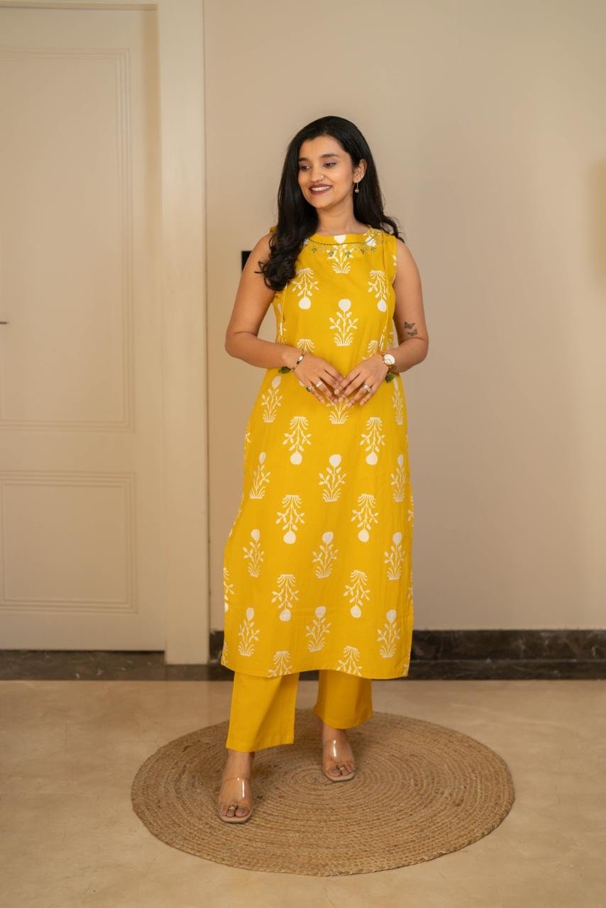 Bani Boota Sleeveless Pant Set- Yellow