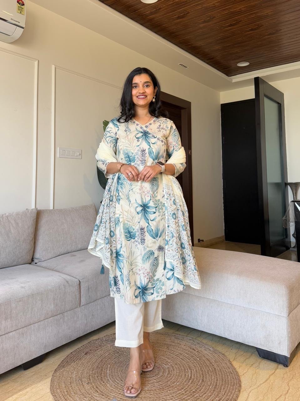 Ishara Off White Floral Set- Blue