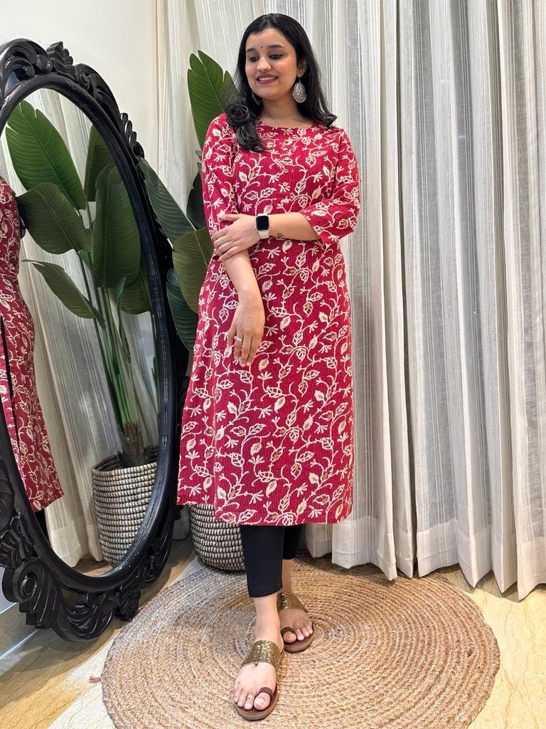 Weekend Round Neck Kurta- Red Jaal