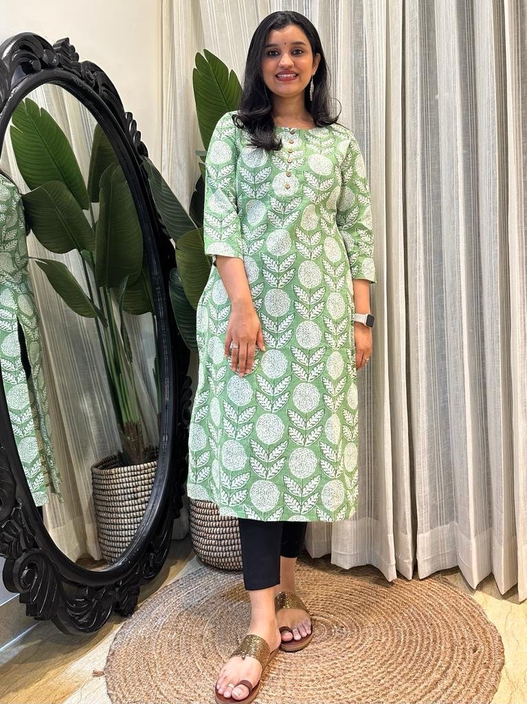 Weekend Round Neck Kurta- Green White Boota