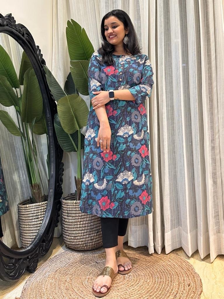 Weekend Round Neck Kurta- Navy Multi Floral