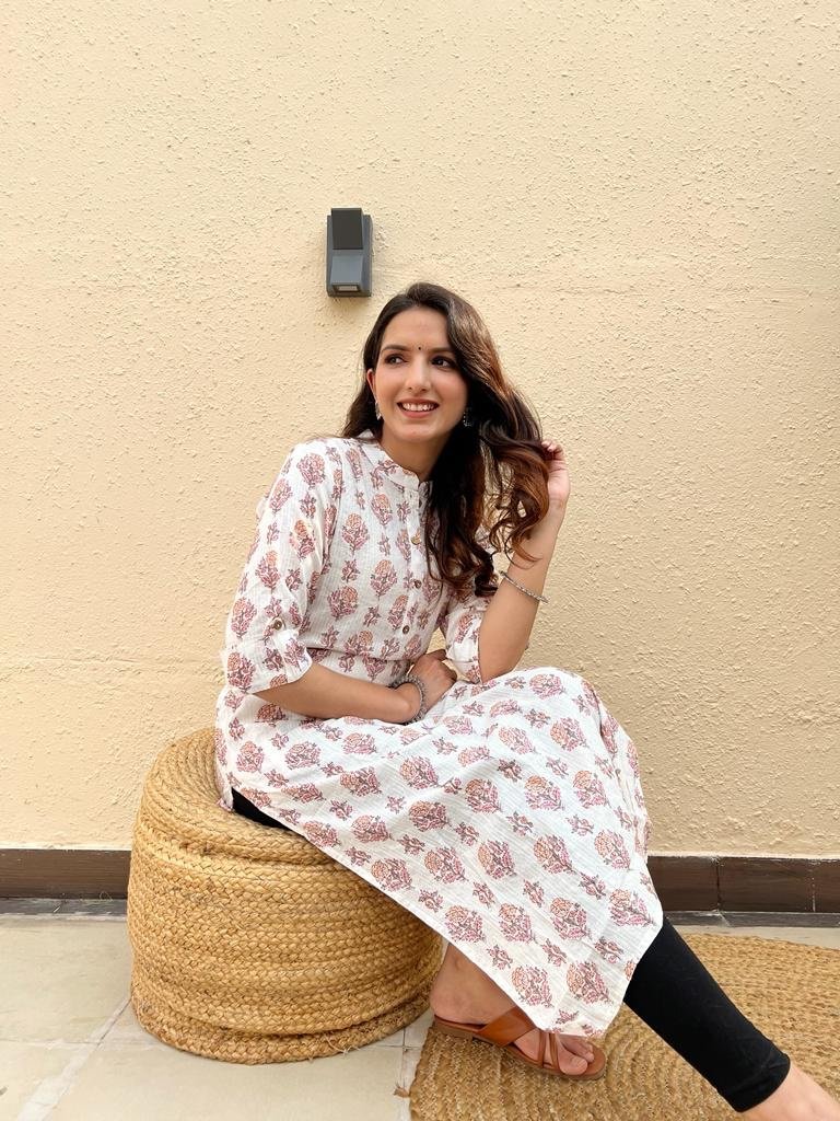 Weekend Offer Cotton Kurta- White Pink Boota2