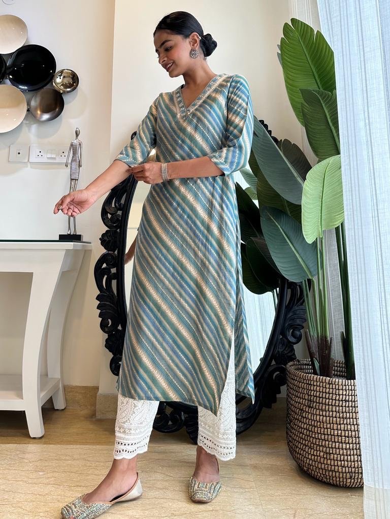 Muslin V-Neck Leheriya Kurta- Green Grey