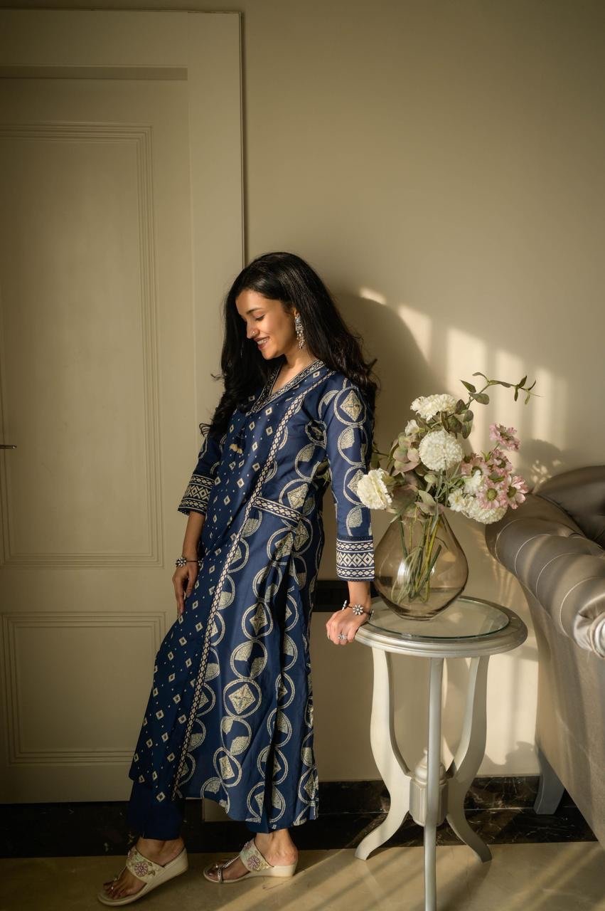 Kanika Bandhej Off Beat Set- Blue
