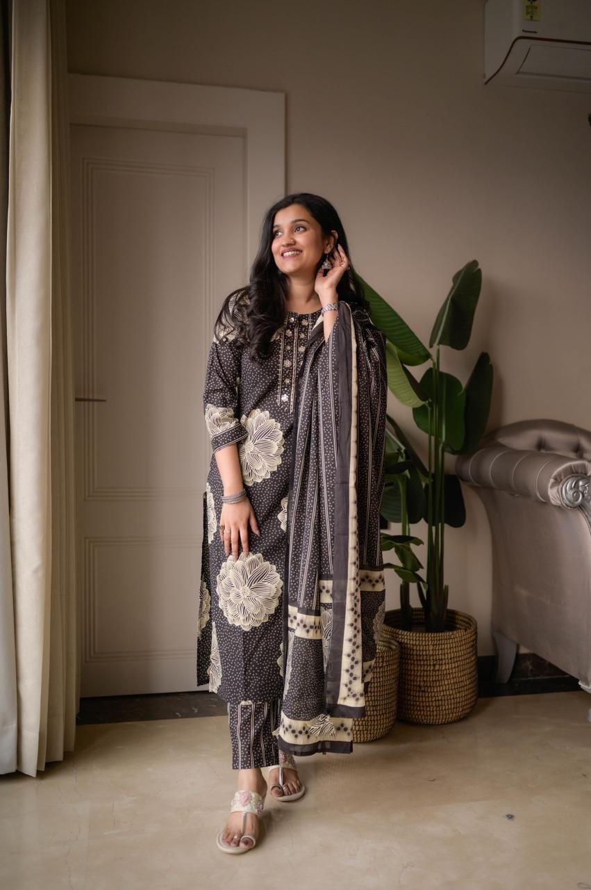 Samya Budget Cotton Suit- Black Flowers