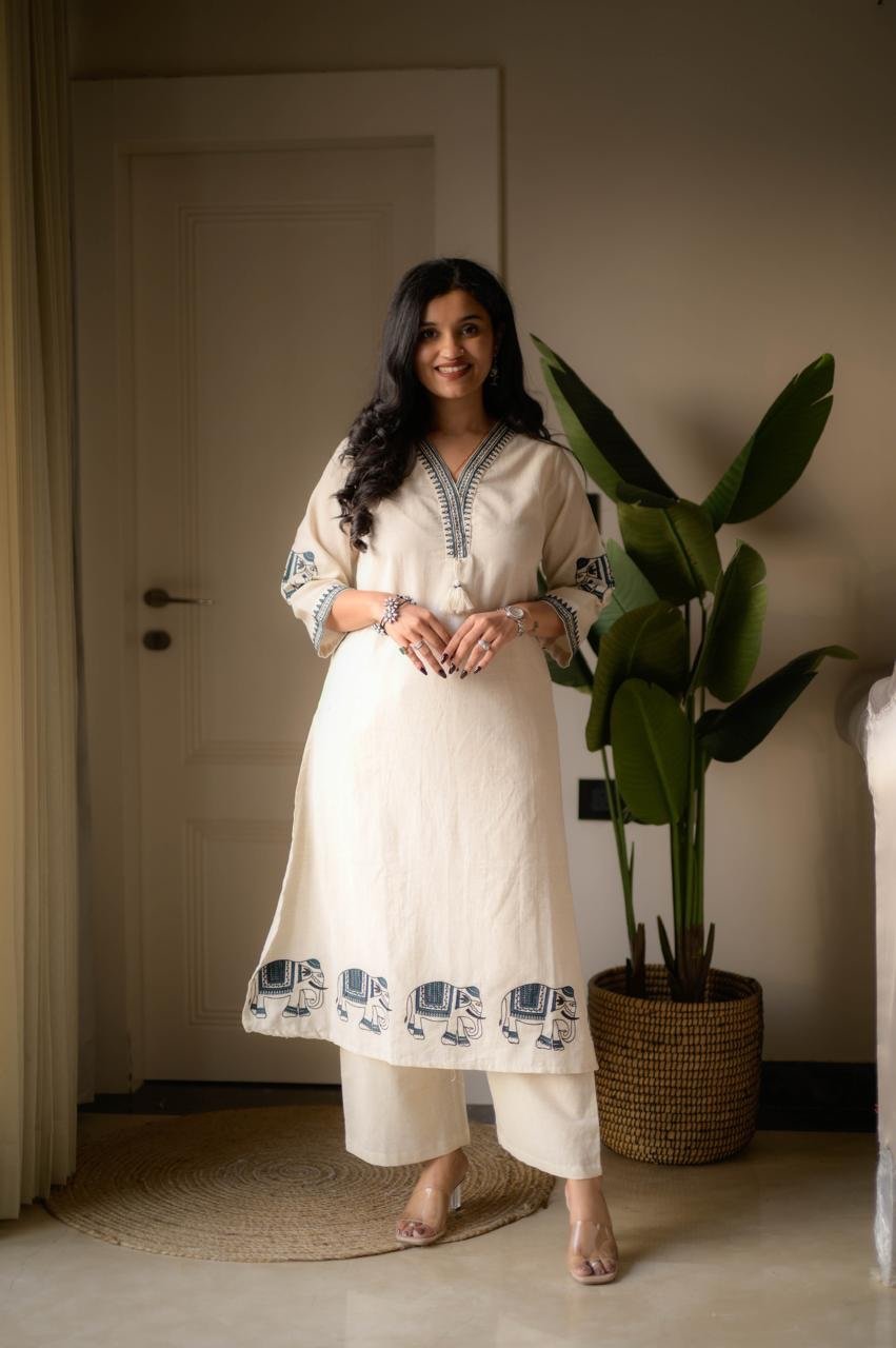 Shiya Embroidered Cotton Set- Off White Blue