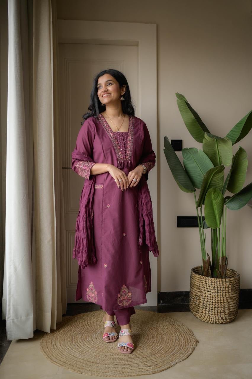 Shimmy Embroidered Premium Set- Wine