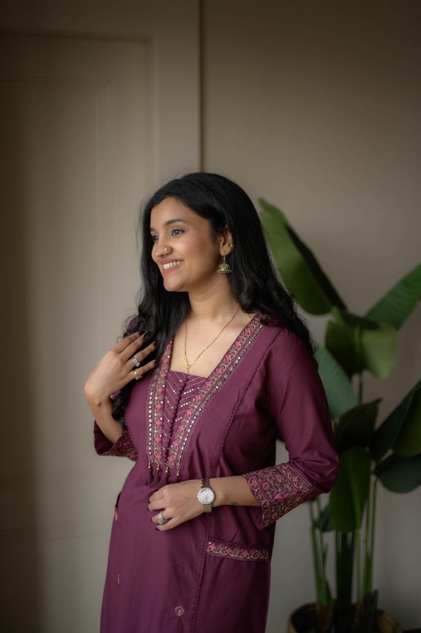Shimmy Embroidered Premium Set- Wine