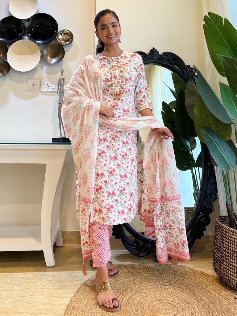 White Pink Floral Handwork Set