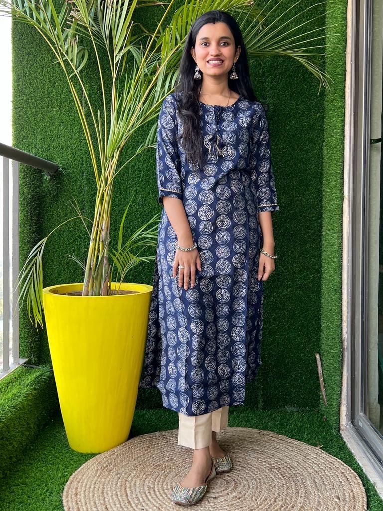 Muslin Kurta- Navy Circles