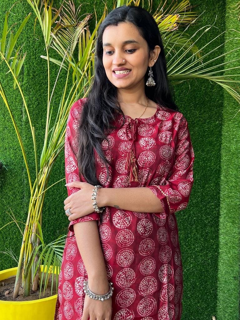 Muslin Kurta- Red Circles