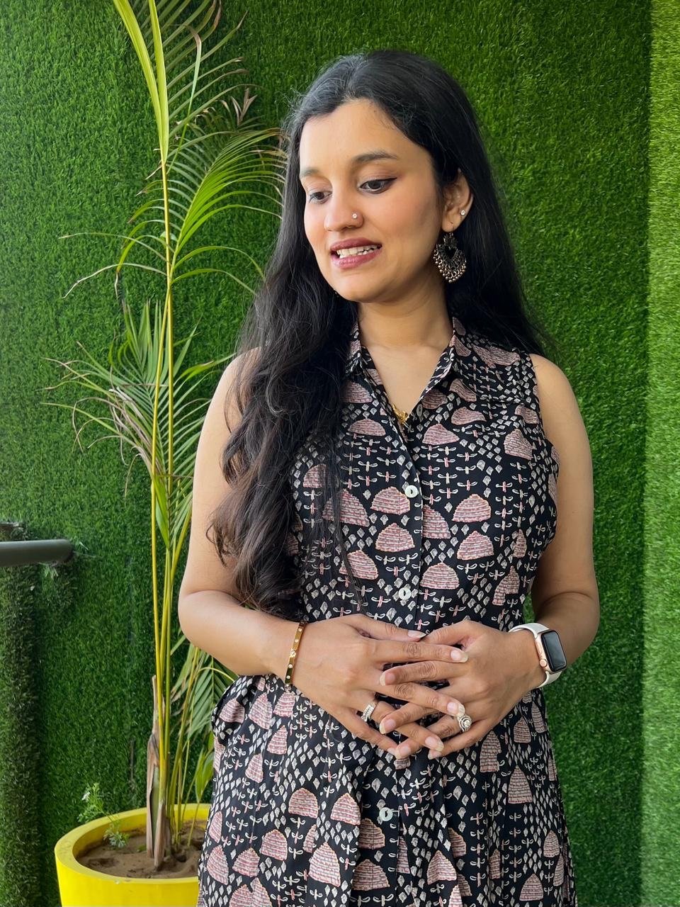 Black Bells Dress with Pocket
