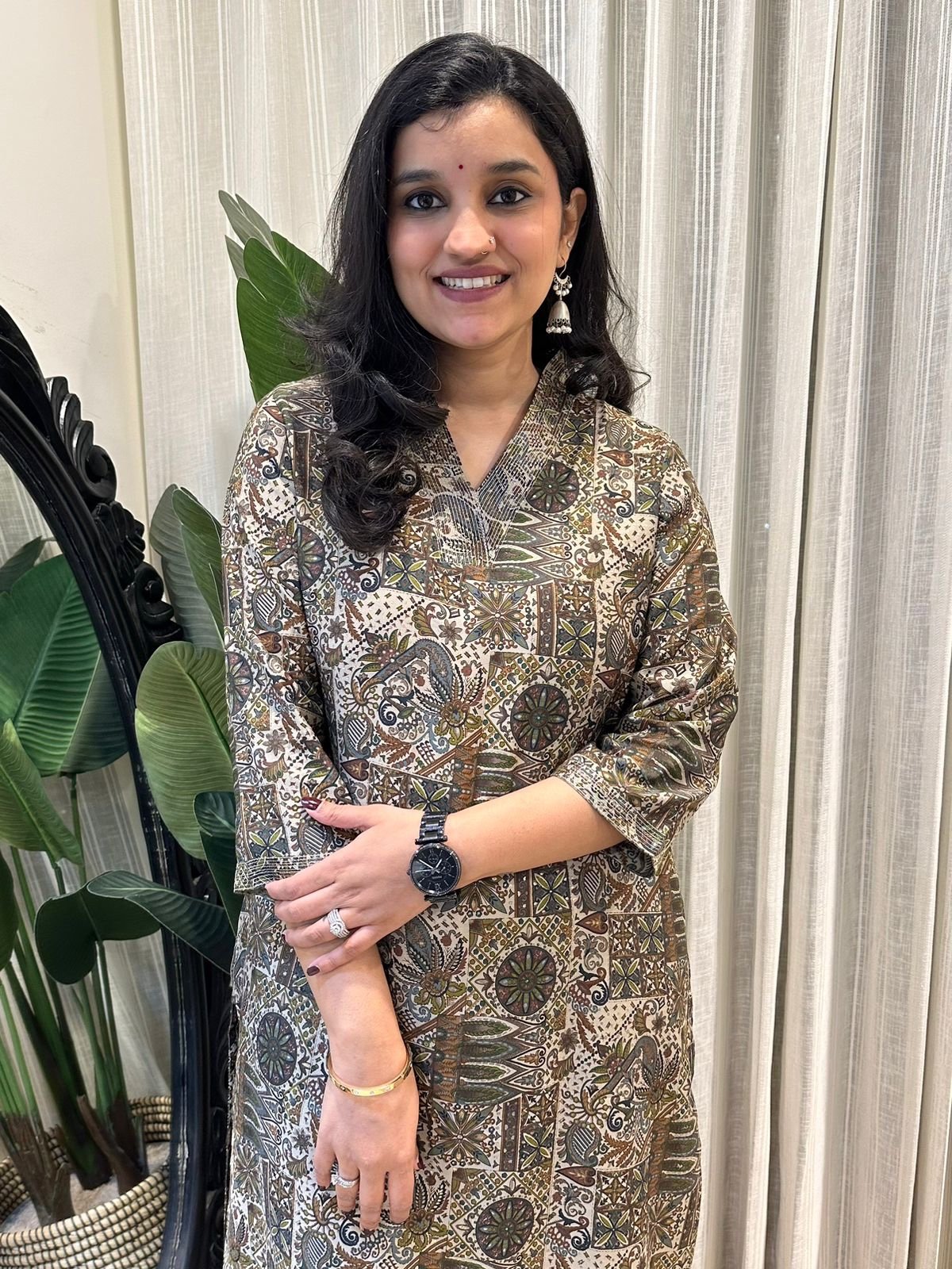 V-Neck Muslin Kurta- Multi Green
