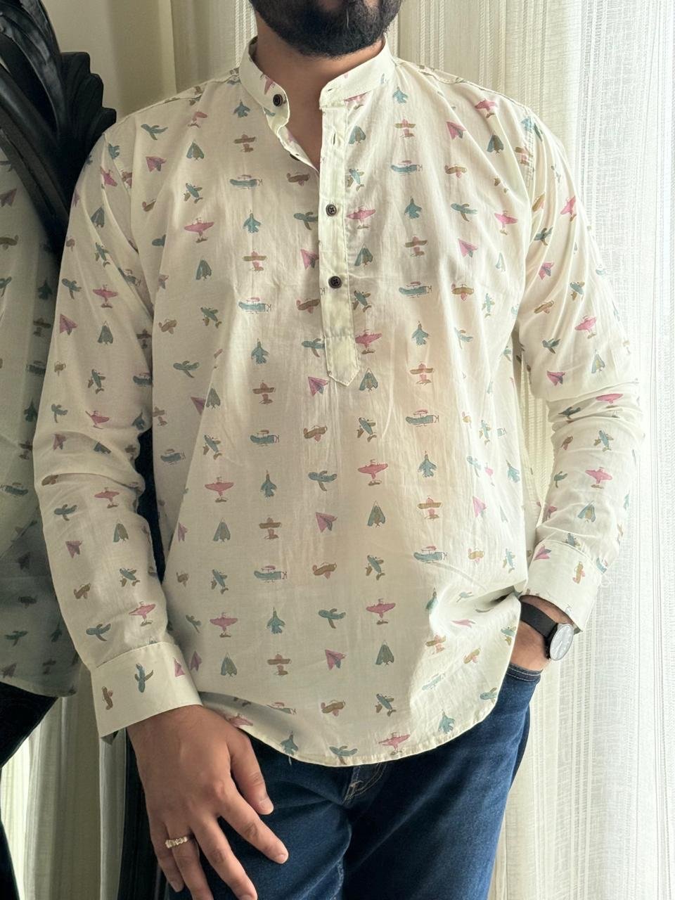 Cotton Men?? Short Kurta- White Planes