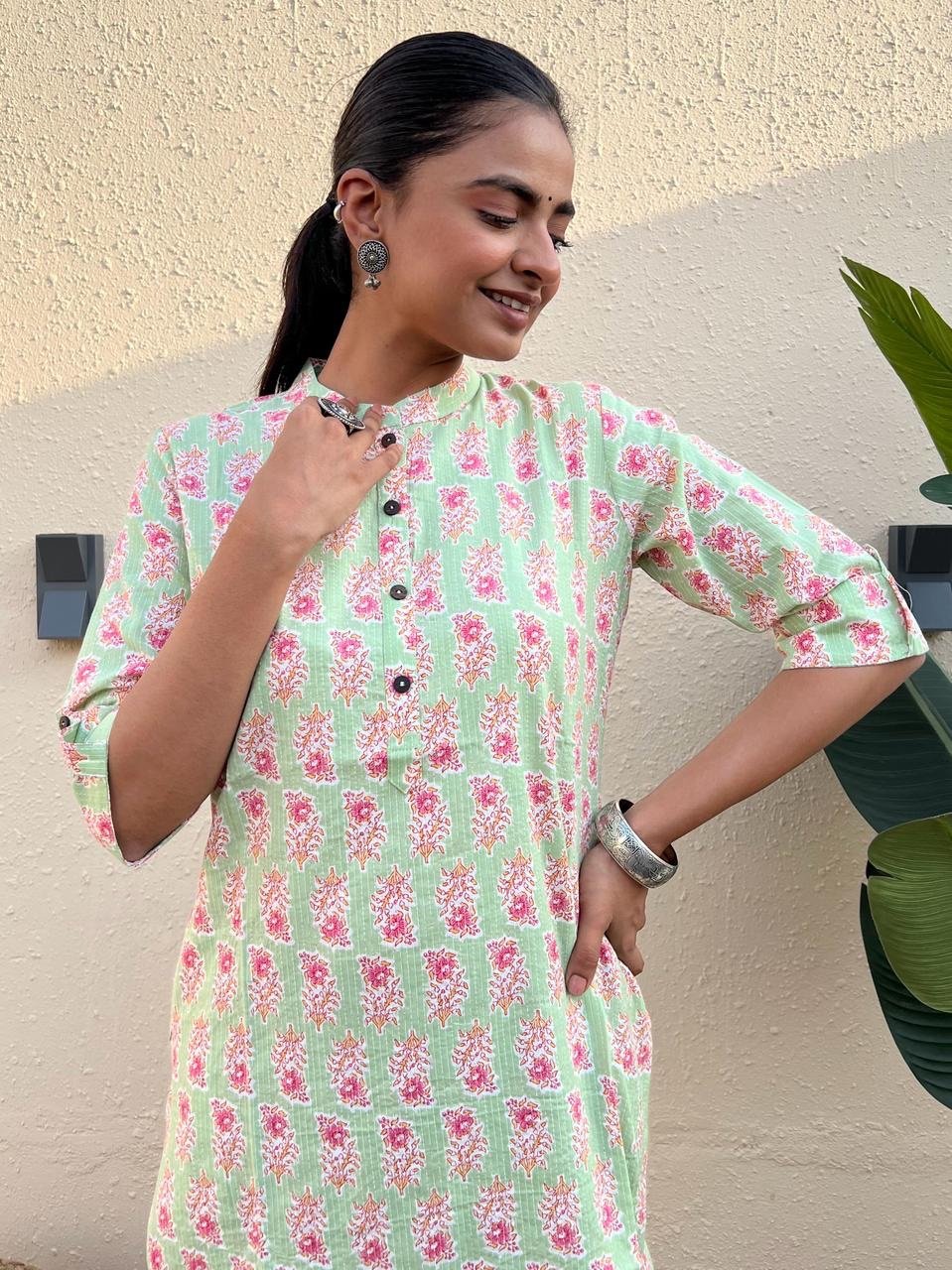 Weekend Cotton Kurta- Pastel Green Pink Booti