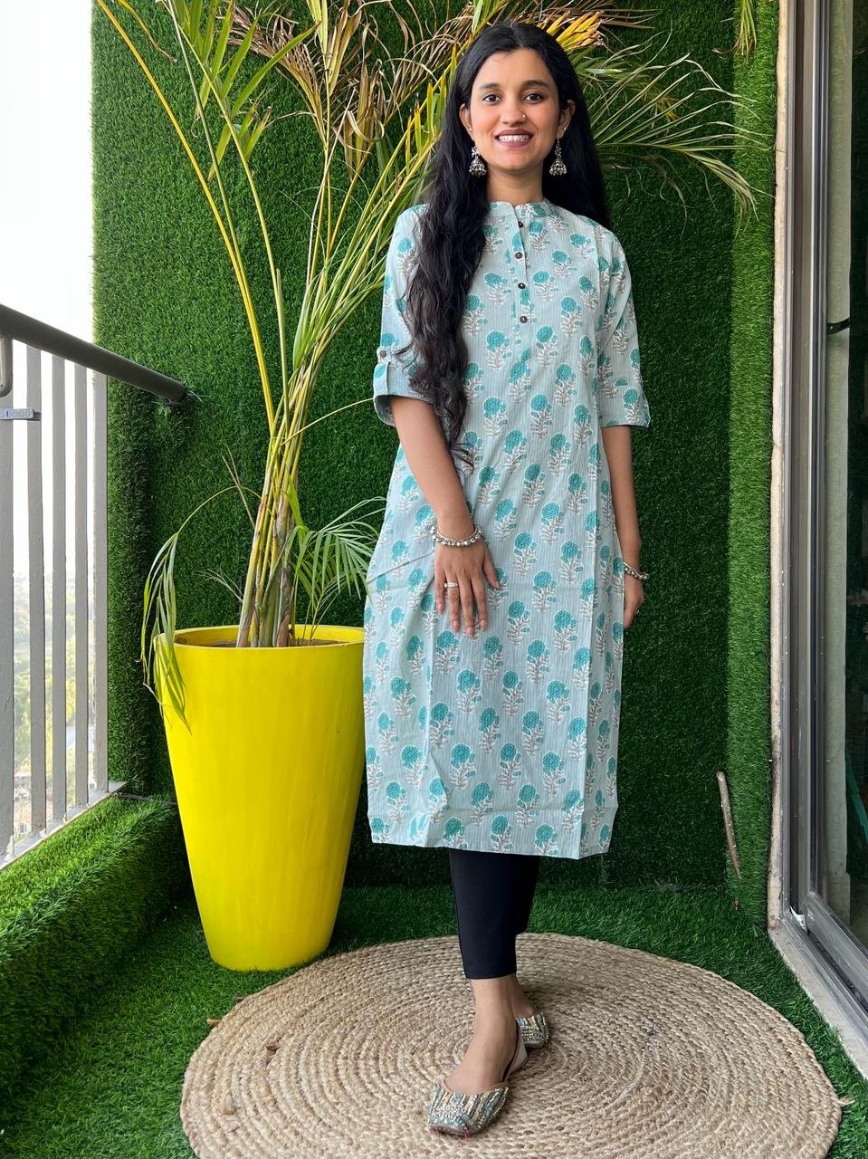 Weekend Cotton Kurta- Pastel Green Phool