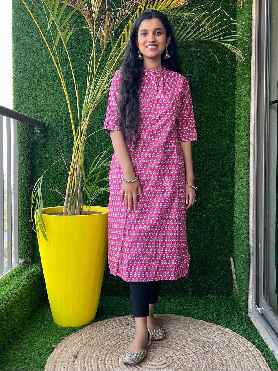 Weekend Cotton Kurta- Pink Choti Booti