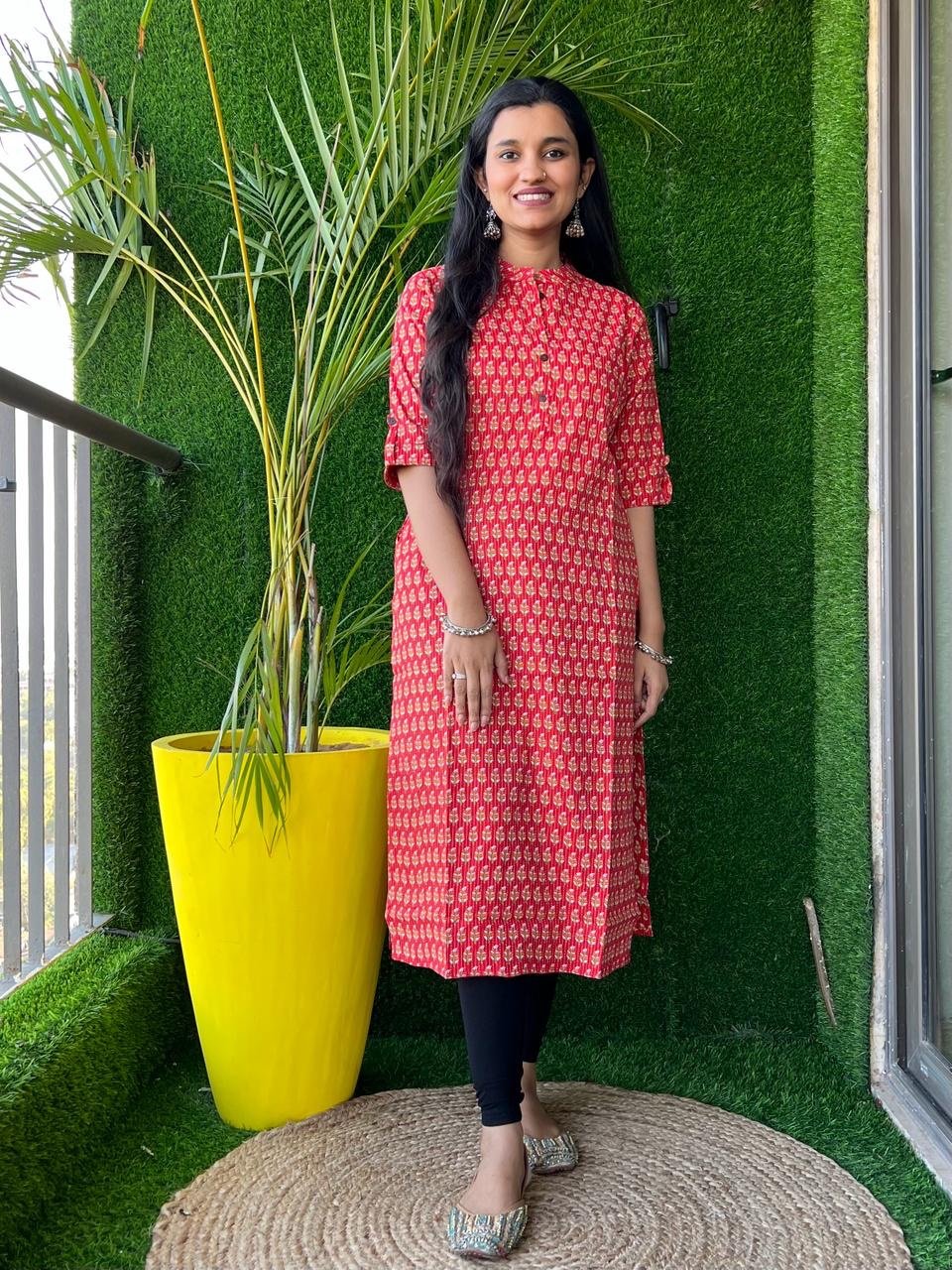 Weekend Cotton Kurta- Red Choti Booti