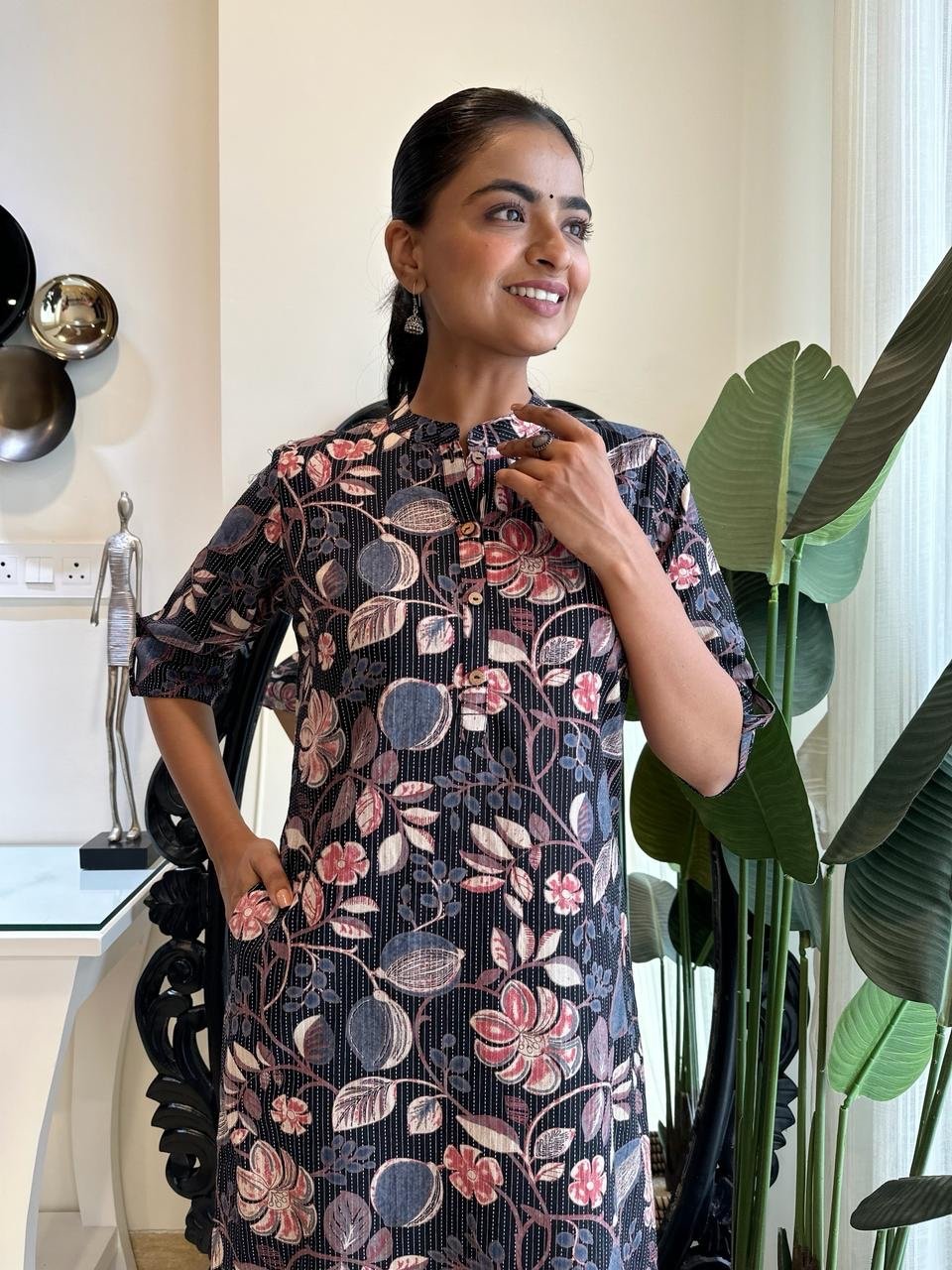 Weekend Cotton Kurta- Black Big Florals
