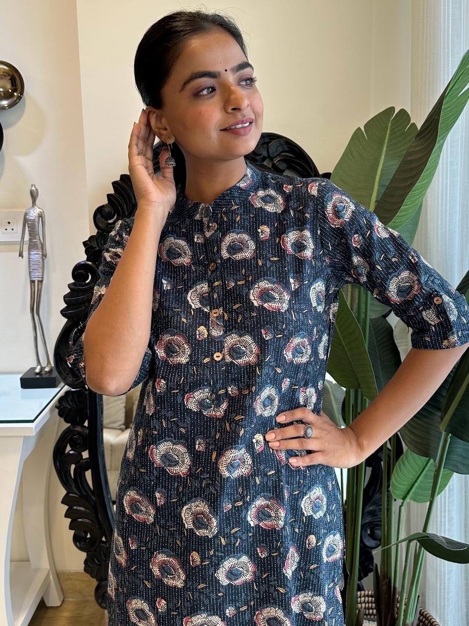 Weekend Cotton Kurta- Navy Blue Florals