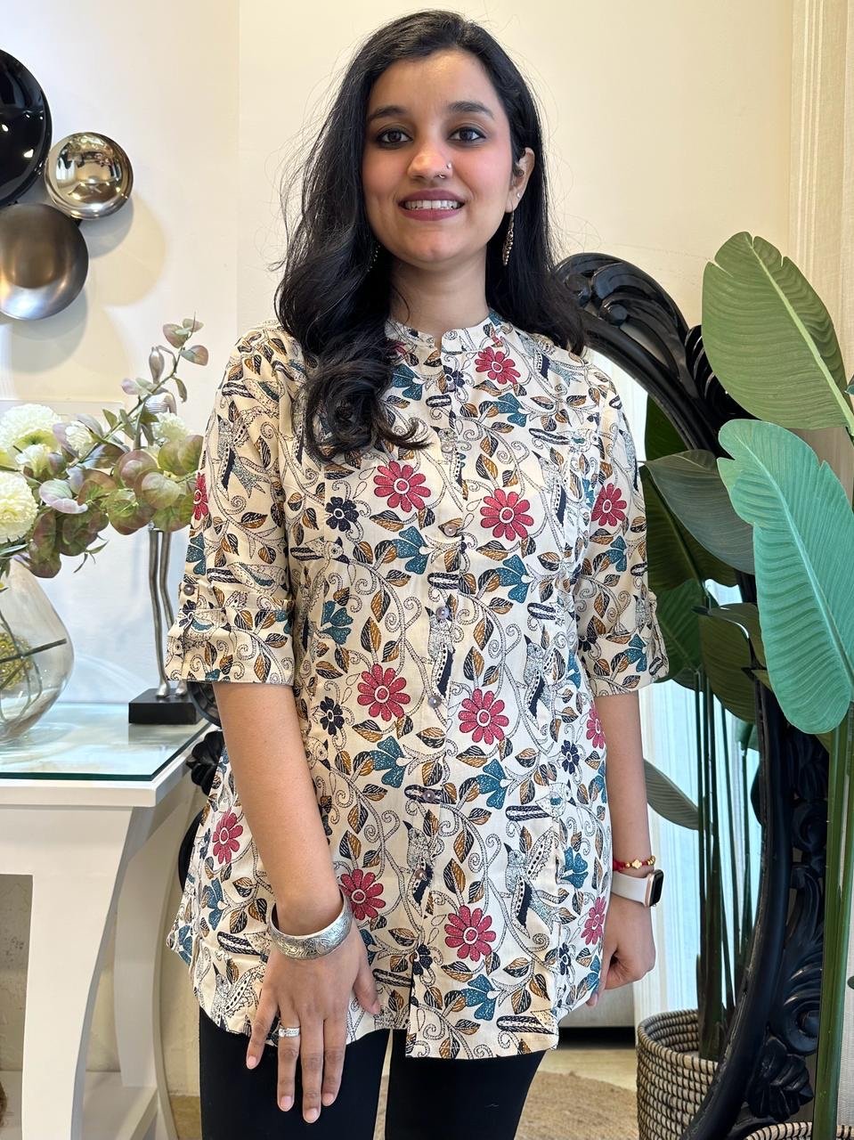 Rayon short Kurta- Off White Multi Floral