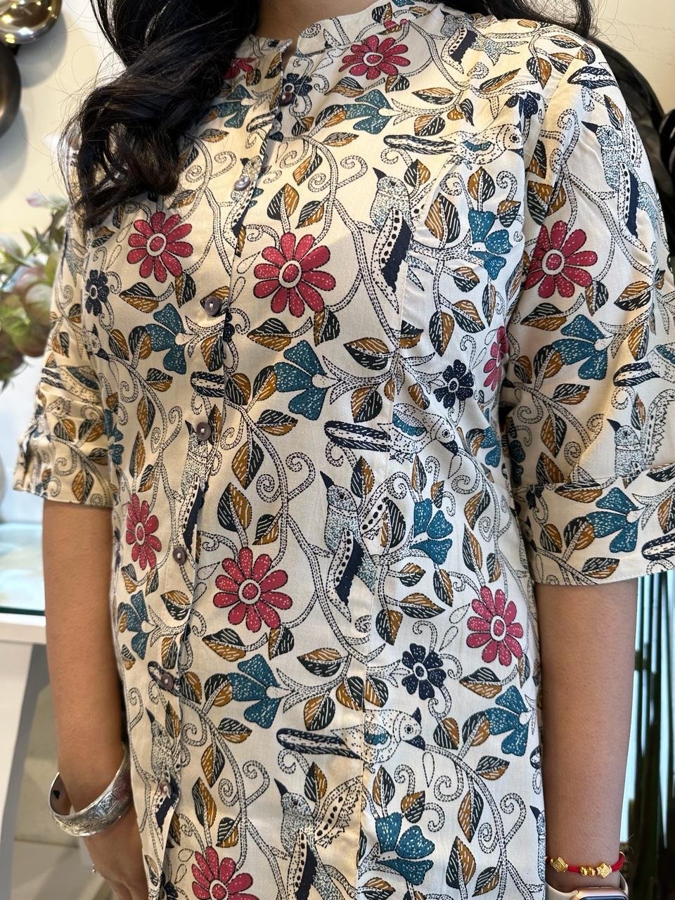 Rayon short Kurta- Off White Multi Floral