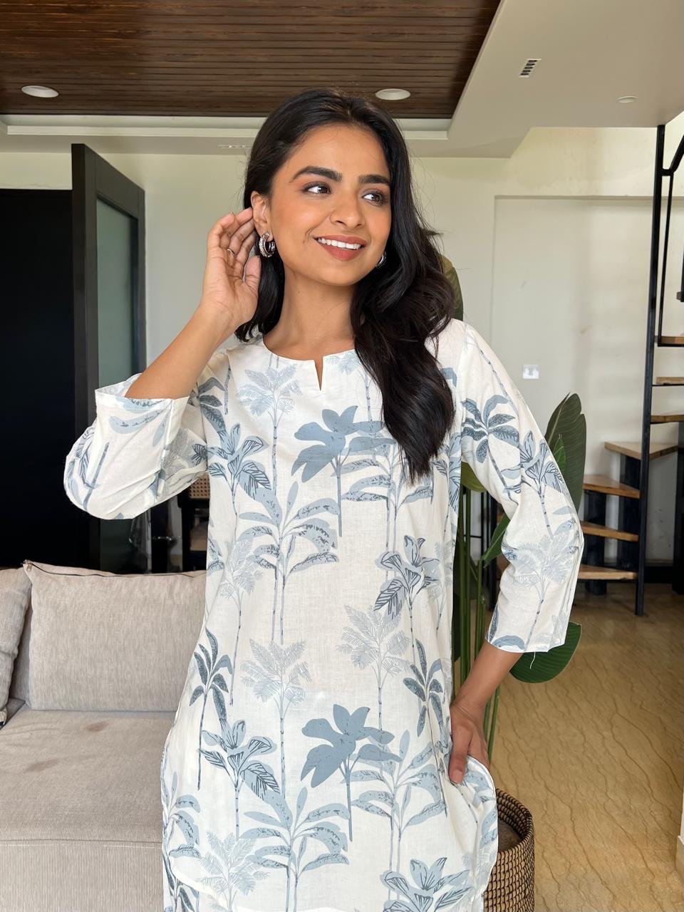Cotton Lounge Set- White Grey Tropicals
