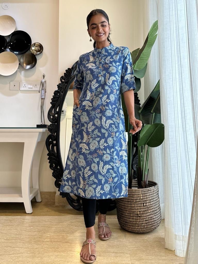Weekend Cotton Kurta- Royal Blue Big Floral Jaal