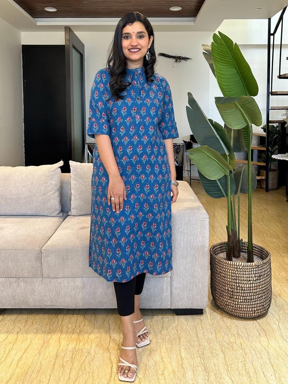 Weekend Cotton Kurta- Royal Blue Booti