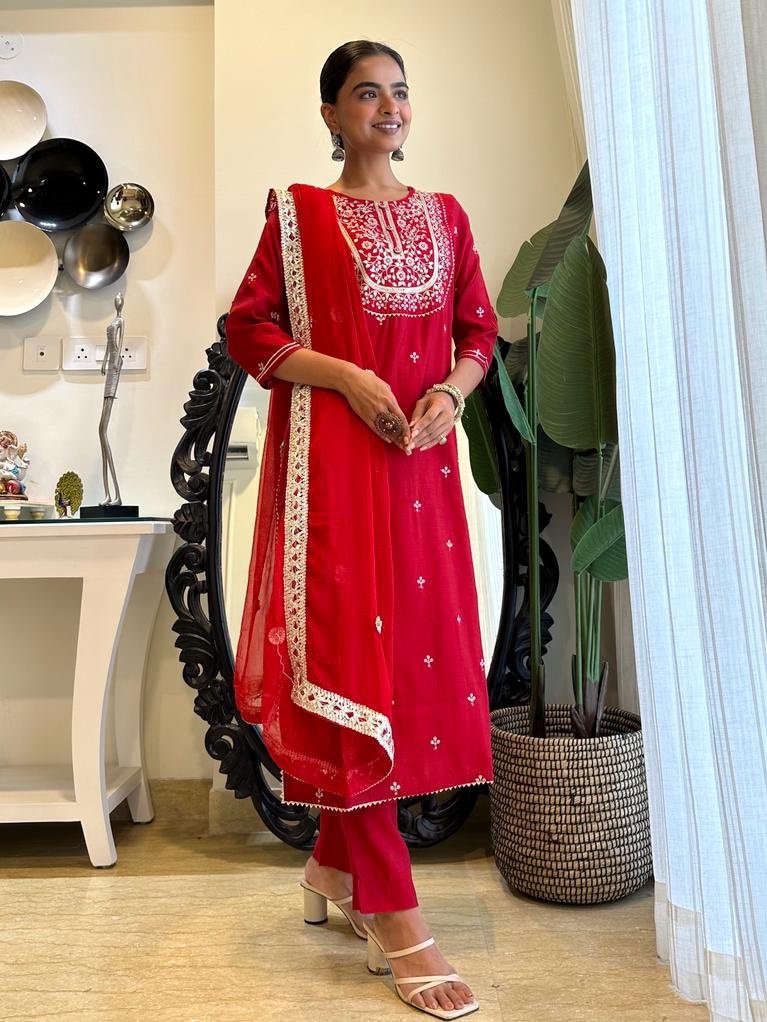 Red Gota Straight Set