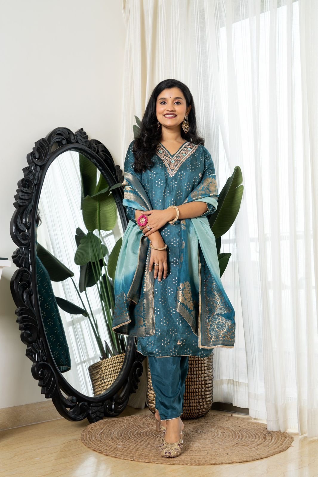Keerat Handwork Suit- Teal