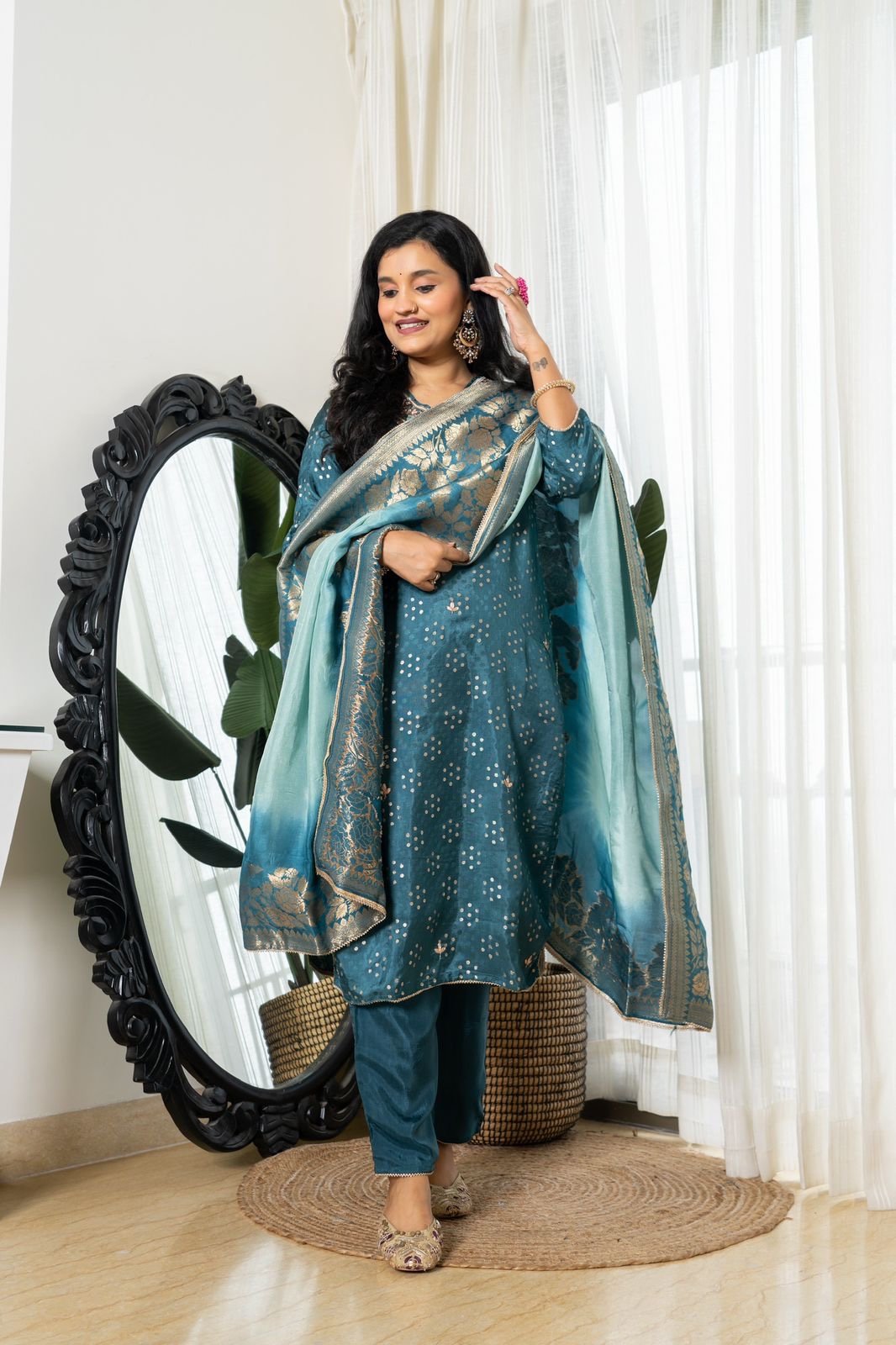 Keerat Handwork Suit- Teal