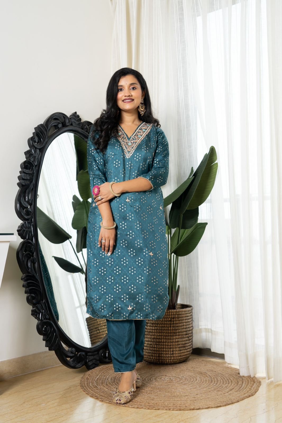 Keerat Handwork Suit- Teal