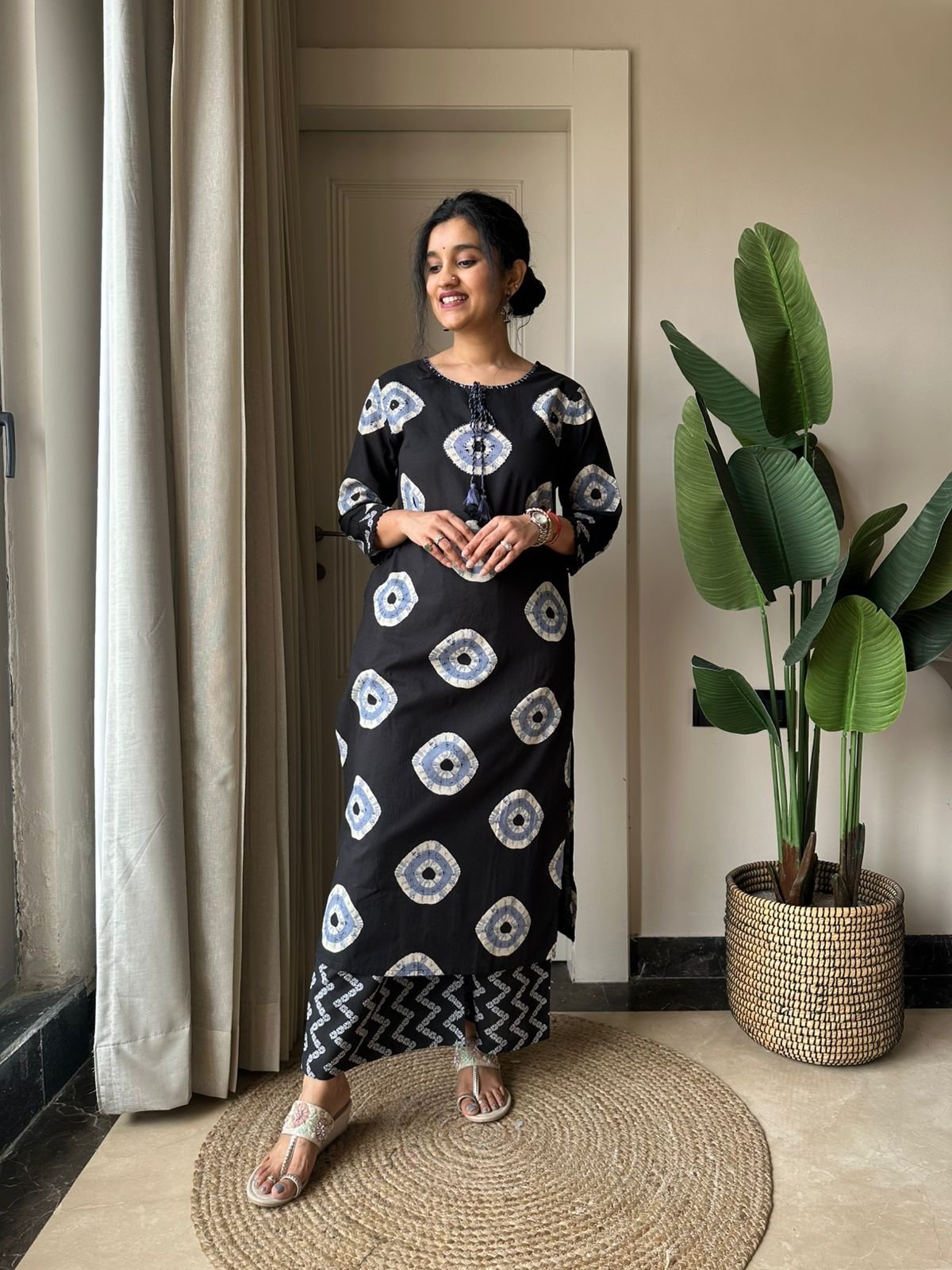 Siyara Unique Bandhej Cotton Suit