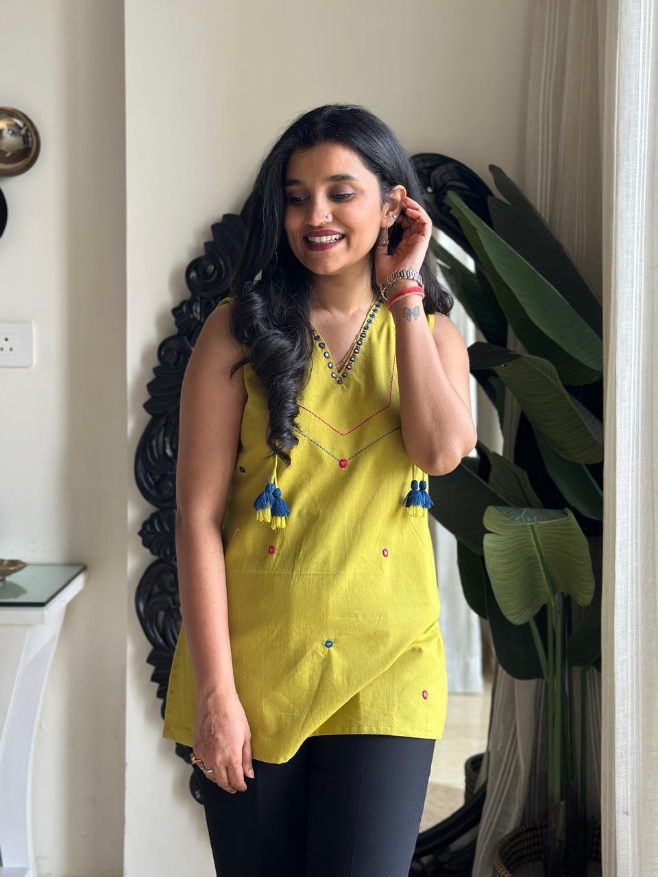 Pihu Minimal Sleeveless Top- Yellow