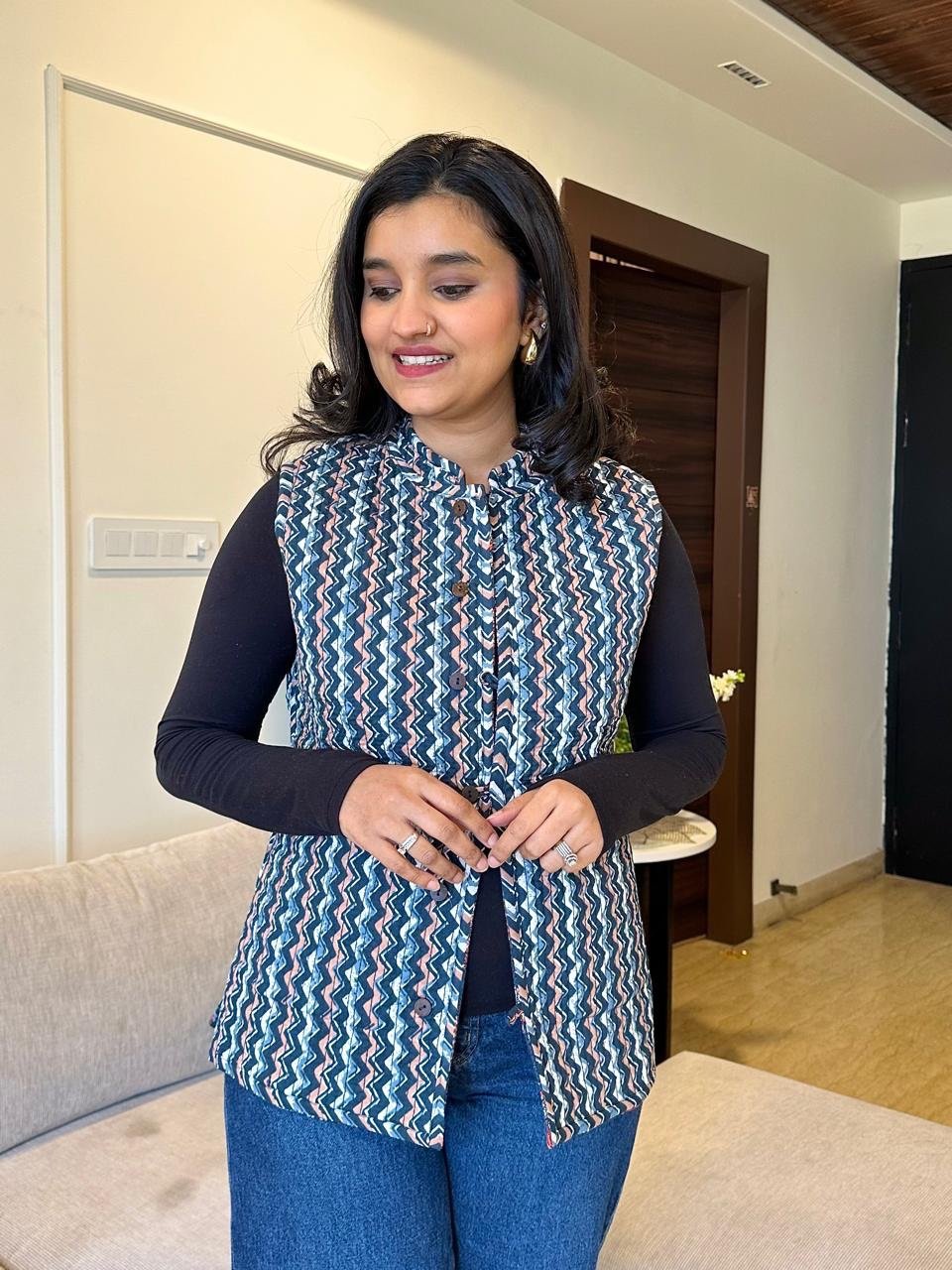 Reversible Quilted Sleeveless Jacket- Blue Zigzag