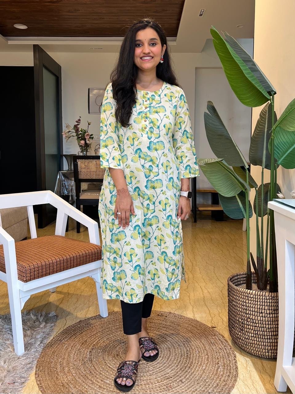 Weekend Round Neck Kurta- Fresh Florals